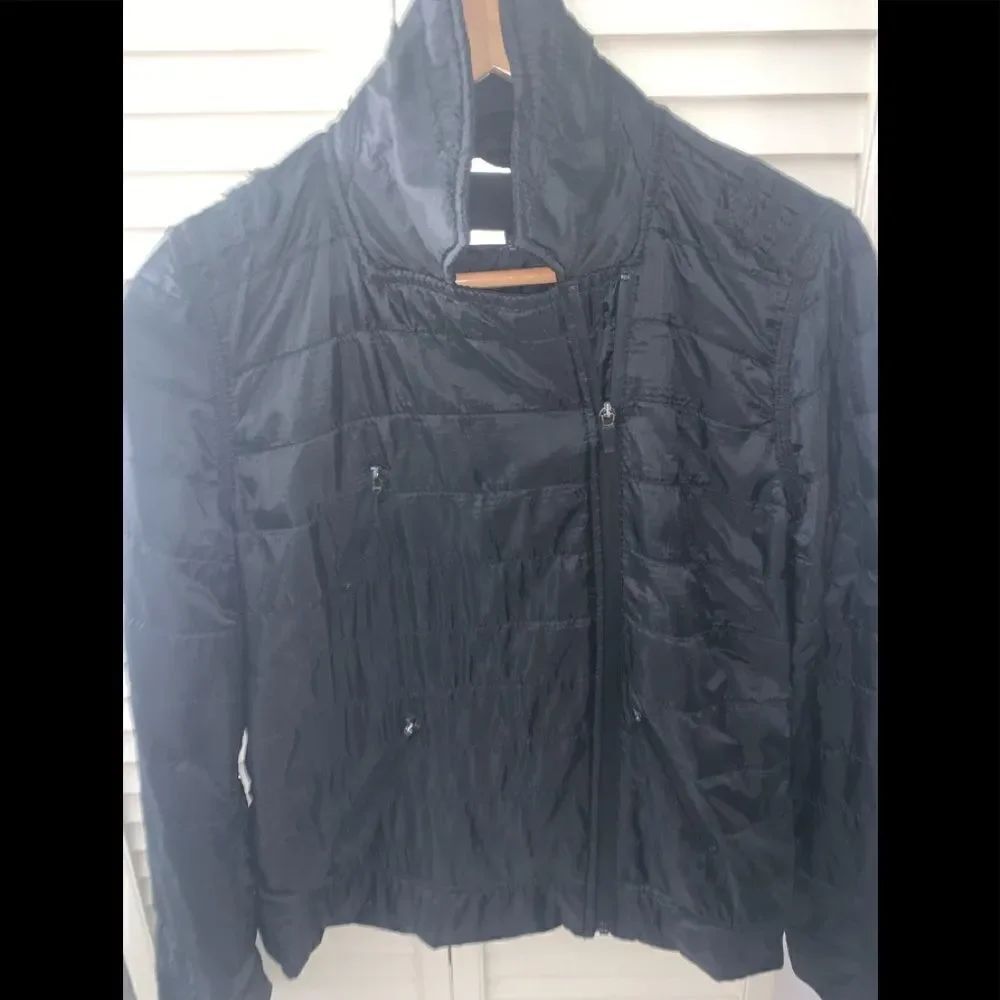 - Ladies Hurley Jacket Size M - Picture 4 of 8